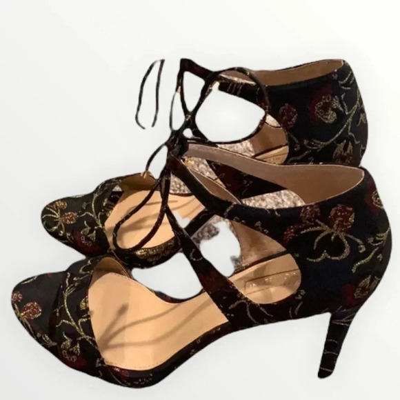 Antonio Melani Ankle Tie Heels size 9 New - Picture 2 of 11